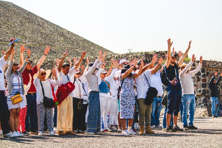Unlocking Local Cultures: A Digital Nomad’s Guide to Navigating Cultural Sensitivities