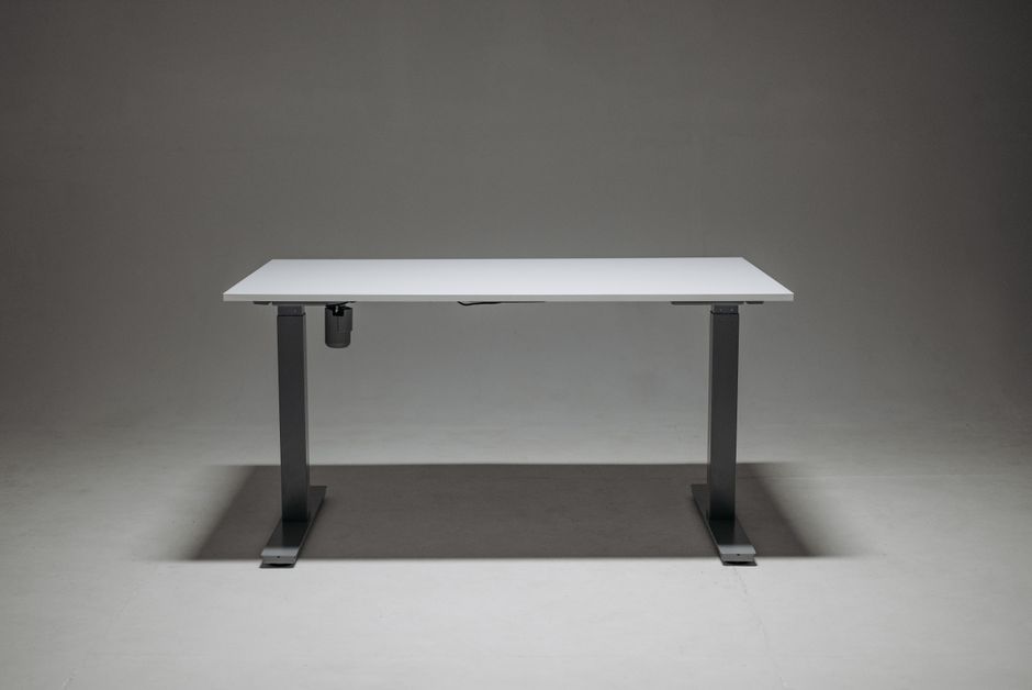 How Standing Desks Improve Health and Reduce Sedentary Habits